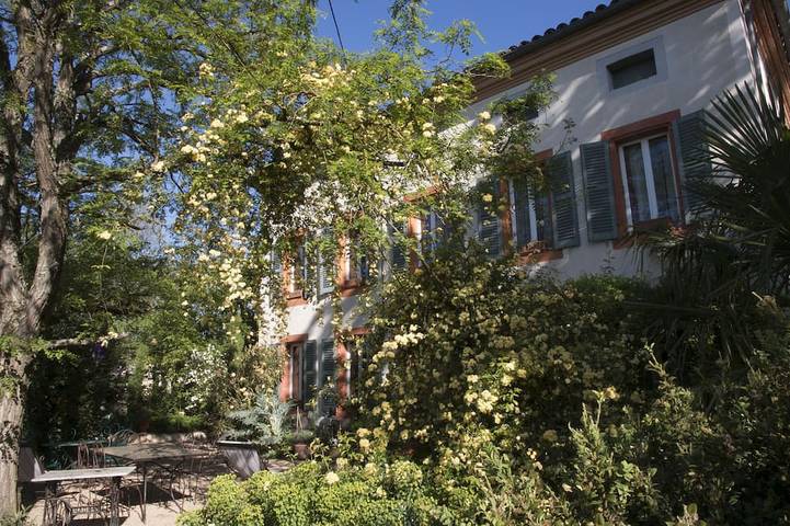 Location de vacances pour 11 personnes, avec jardin, animaux acceptés à Ambres - 2