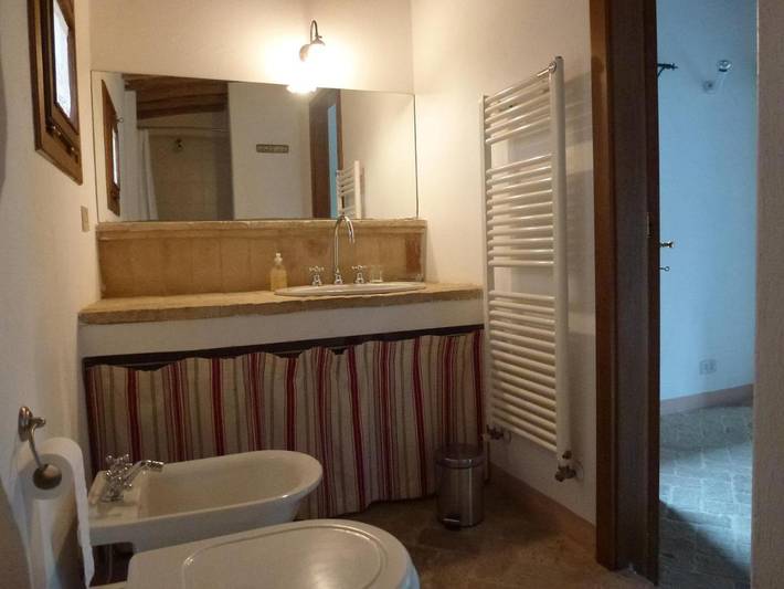 Location de vacances pour 2 personnes, avec terrasse ainsi que jardin et vue à Pitigliano - 2