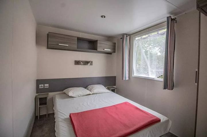 Mobil home pour 4 personnes, avec terrasse à Saint-Michel-Escalus - 2