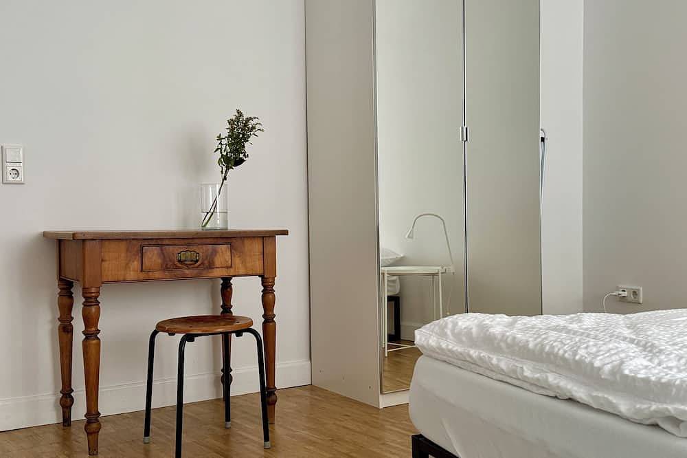 Ganze Wohnung, Lichtdurchflutete offene Wohnung, hochwertige Einrichtung, tolles Bad und Balkon in Wuppertal, Bergisches Land