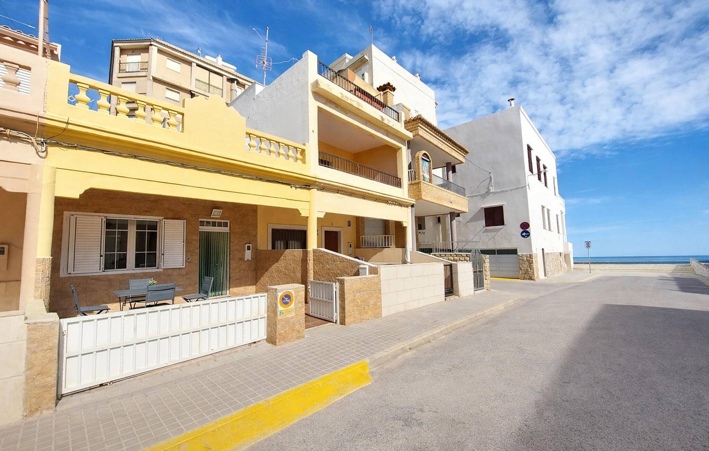 Gemütliche 150 m² große Wohnung mit Terrasse, WLAN und Grill in der Nähe des Restaurants Llobarro in El Perelló (Costa de Valencia), Sueca