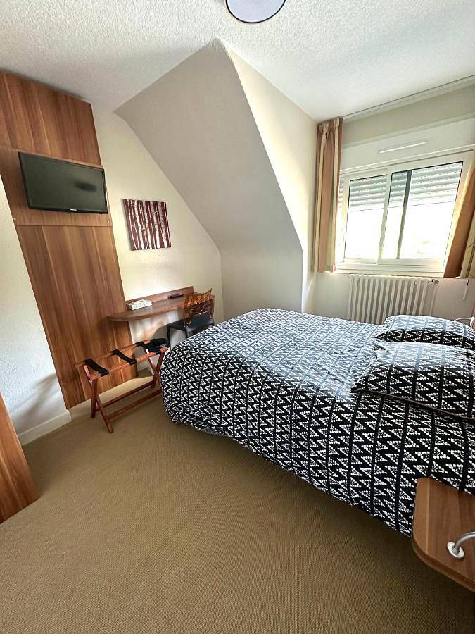 Hôtel pour 2 personnes, avec terrasse et jardin à Tremblay - 4