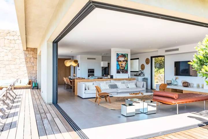 Villa pour 14 personnes, avec jardin et terrasse ainsi que piscine et vue en Corse - 4