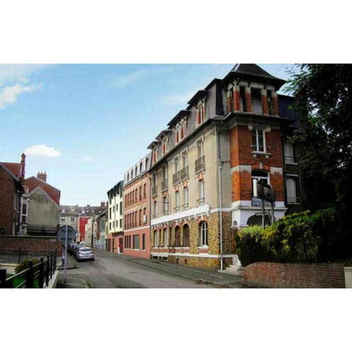 Hôtel, avec Balcon ainsi que Terrasse et Vue