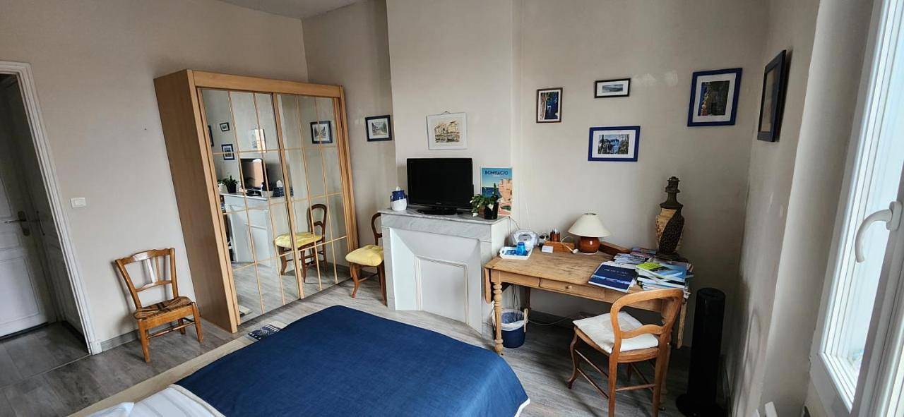 Appartement de vacances entier, Chambre de Brigit in Port-de-Bouc, Côte méditerranéenne (France)