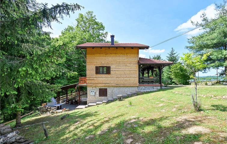 Charmante 2-Zimmer-Wohnung mit Terrasse und Grill, 400 m vom Fluss Dobra entfernt in Karlovac, Karlovac und Umgebung