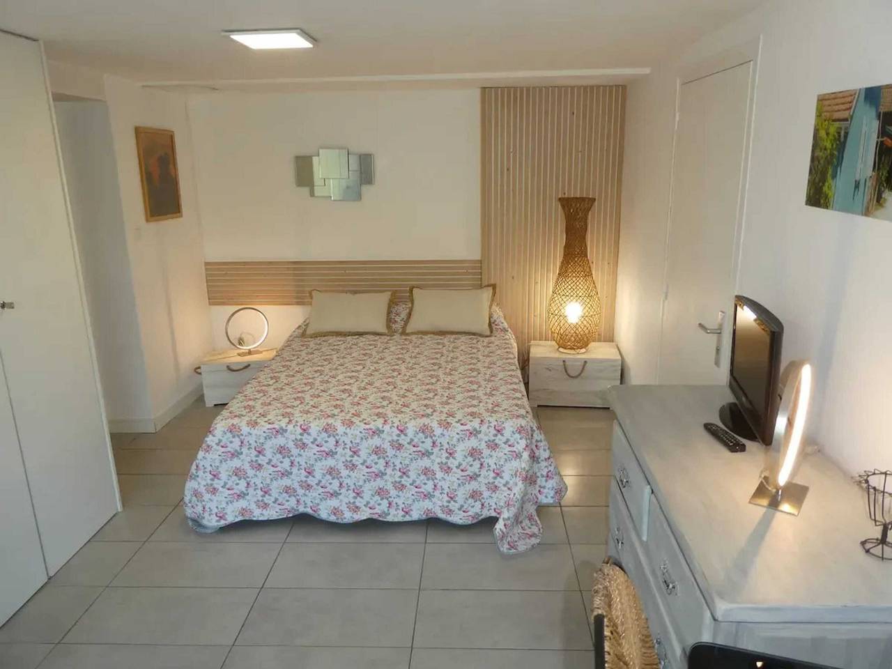 Ganze Wohnung, Modernes Apartment in Latresne mit Jacuzzi, 50 m² in Latresne, Bordeaux und Umgebung