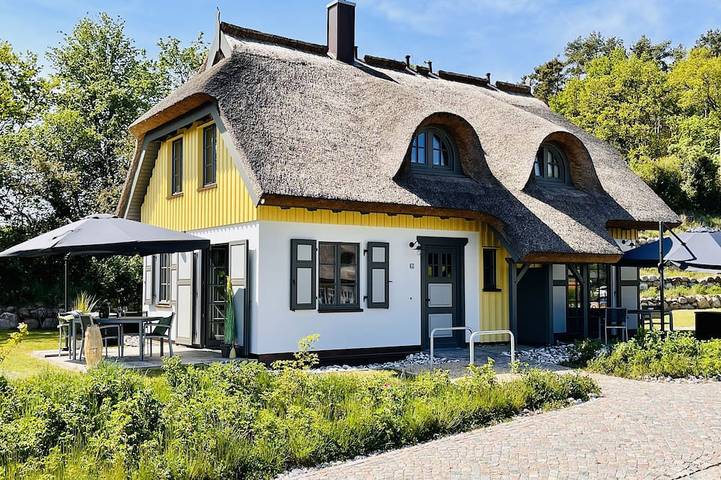 Ferienhaus für 4 Personen, mit Sauna und Garten sowie Terrasse, mit Haustier
