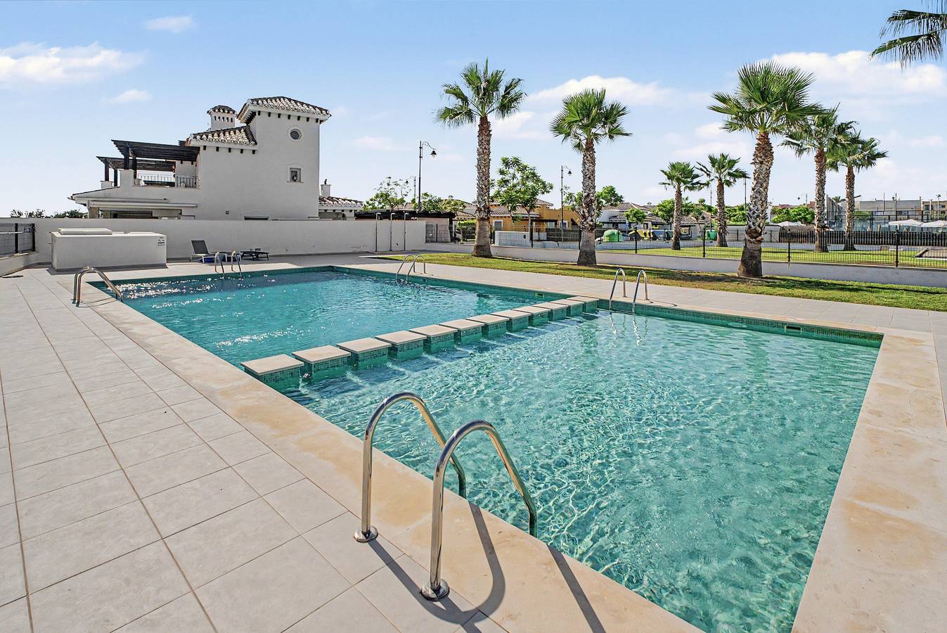 Apartamento entero, Lujo Exclusivo en Mmgr: Vistas Panorámicas al Golf y Vida Premium in Mar Menor Polaris World, Torre-Pacheco