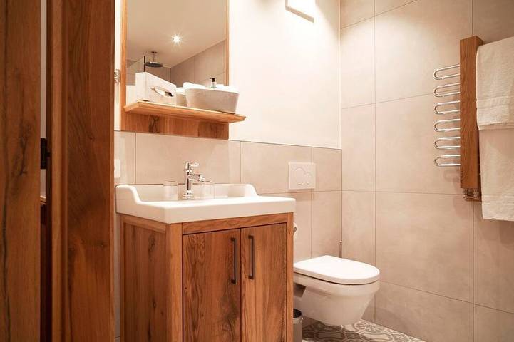Hütte für 2 Personen, mit Terrasse und Garten sowie Pool und Sauna in Schröcken - 4