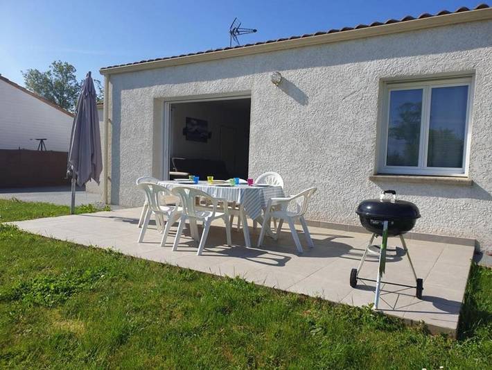 Location de vacances pour 6 personnes, avec terrasse à Le Bernard