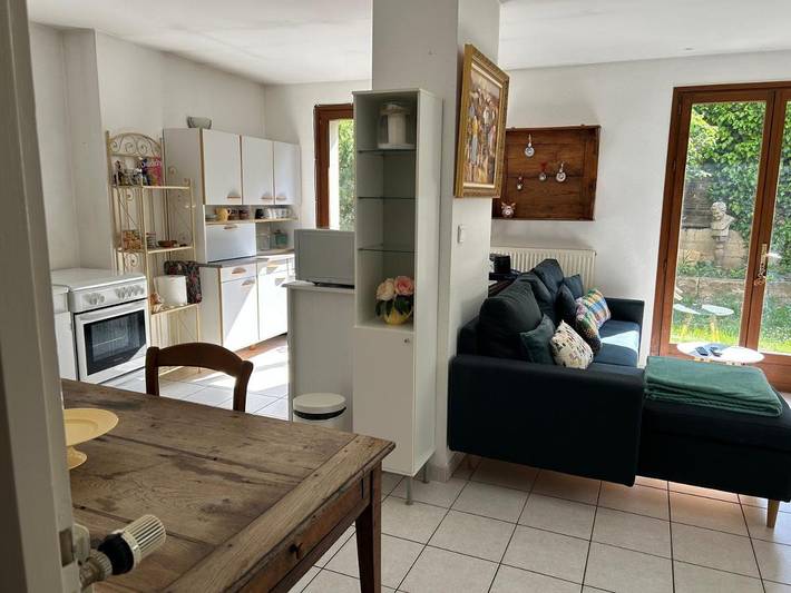 Location de vacances pour 2 personnes, avec terrasse et jardin à Fontaine-lès-Dijon - 2