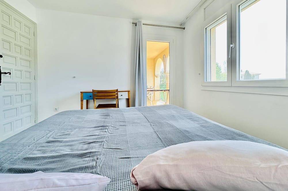 Entire apartment, Mimoses Costabravasi - Pool, garden, beach in S'Agaró, Sant Feliu de Guíxols