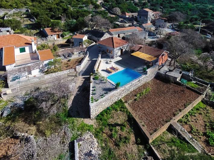 Villa voor 4 personen, with tuin and uitzicht as well as zwembad in Marina