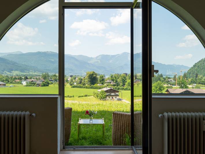 Ferienwohnung für 4 Personen, mit Seeblick und Garten sowie Terrasse in Strobl