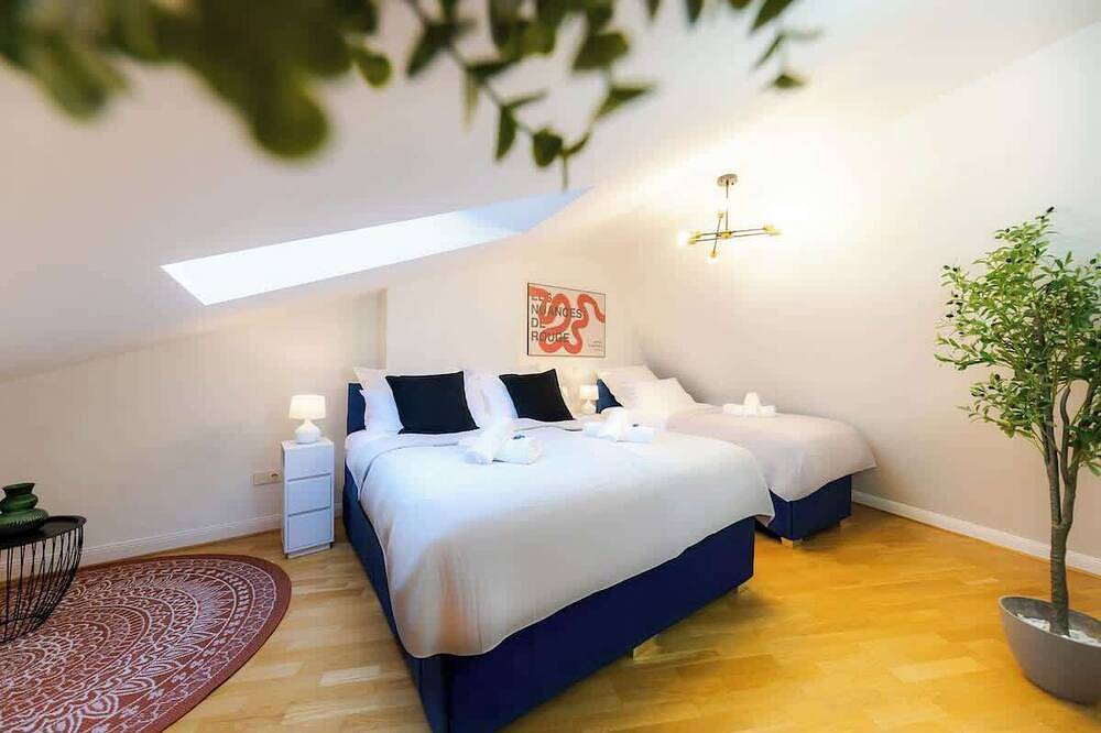 130 m² Duplex Penthouse Rooftop Terrace in Hannover Mitte, Hanovre