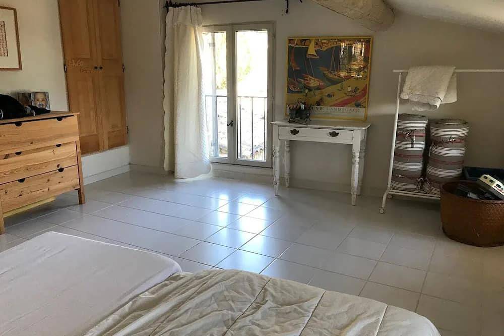 Villa Avec Piscine Privée Dans le Lubéron. Proche de Gordes et de Roussillon in Joucas, Regionaler Naturpark Luberon