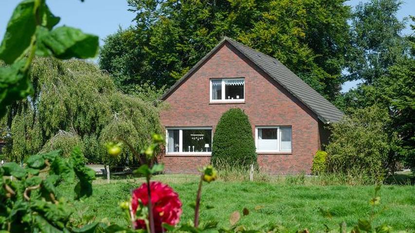 Ferienhaus für 7 Personen, mit Terrasse und Garten - 1