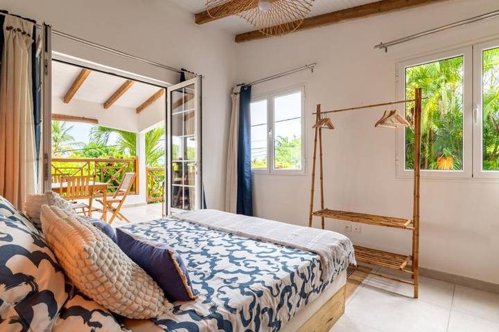 Gîte pour 4 personnes, avec vue ainsi que jardin et terrasse à Morne-à-l'Eau - 4