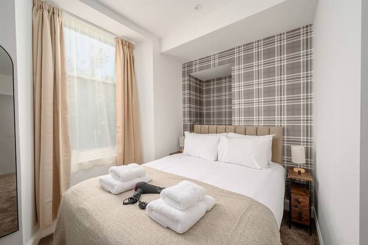 Bed and breakfast for 2 people in Edinburgh