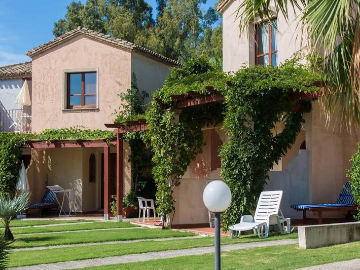Appartamento intero, Casa vacanze a Pola con piscina in Pula Cagliari, Pula e dintorni