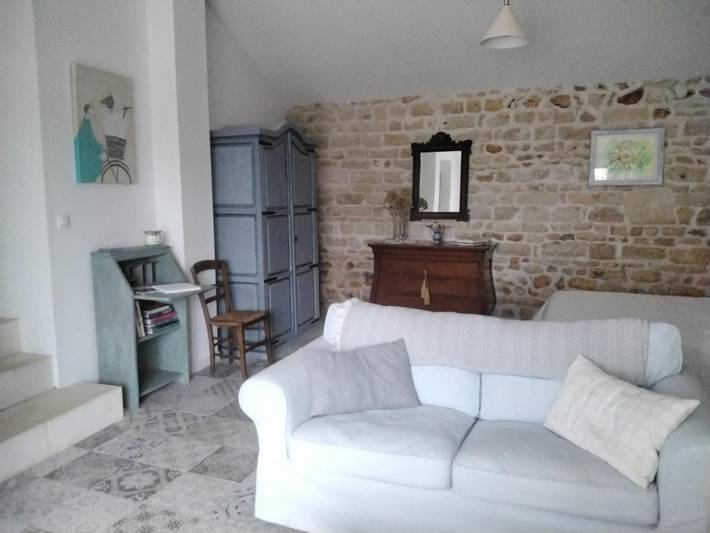 Gîte pour 2 personnes, avec piscine ainsi que terrasse et vue à Vieux-Ruffec