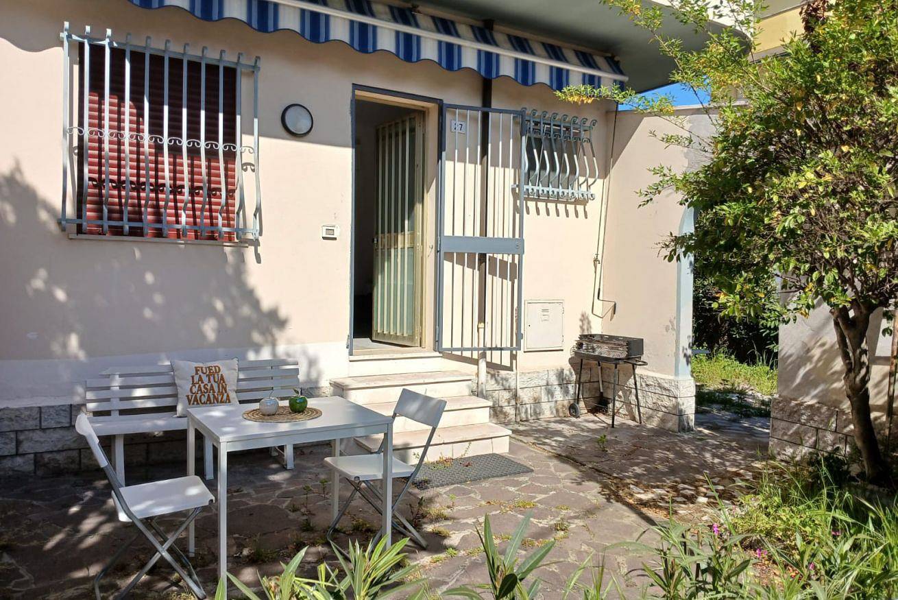 Apartamento entero, Cn009 - Cesenatico, new two-room apartment with garden and parking space in Provincia de Forlì-Cesena