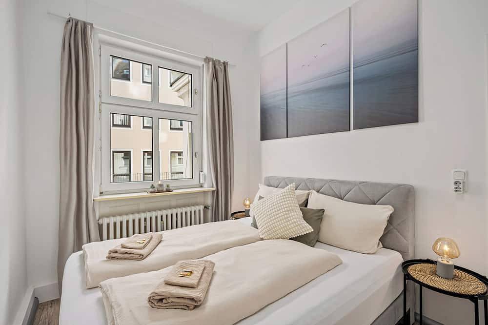 Entire apartment, Gigantic old building apartment with Wifi and free parking in the city center in Bad Kissingen, Rhön-Bayern