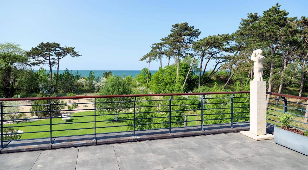 Ganze Wohnung, Villa Schmidt Apartments - Strandhaus direkt am Meer mit Sauna, Sport und Dünengarten - Klassik in Hohe Düne (Warnemünde), Rostock