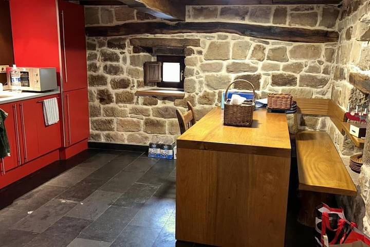 Casa de vacaciones para 2 personas, con jardín y vistas, Se admiten mascotas en Montaña Palentina - 2