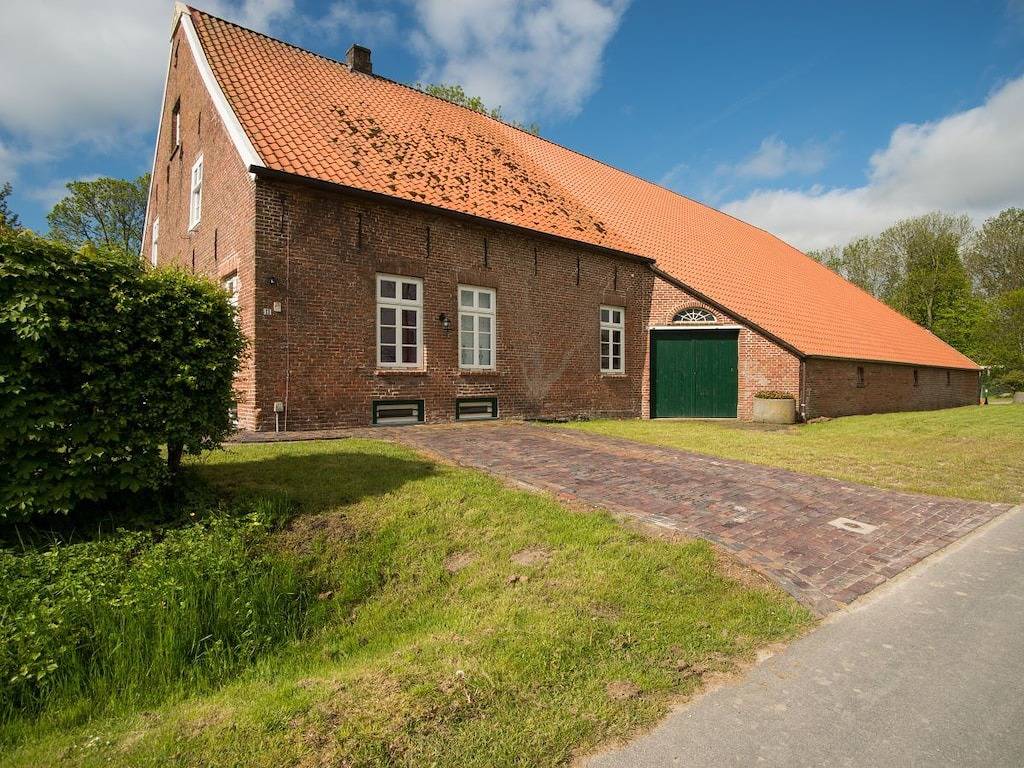 Gulfhof 1841 - Vacances dans un bâtiment classé in Wittmund, Arrondissement de Wittmund