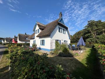 Ferienhaus für 4 Personen, mit Ausblick und Terrasse sowie Garten in Breege