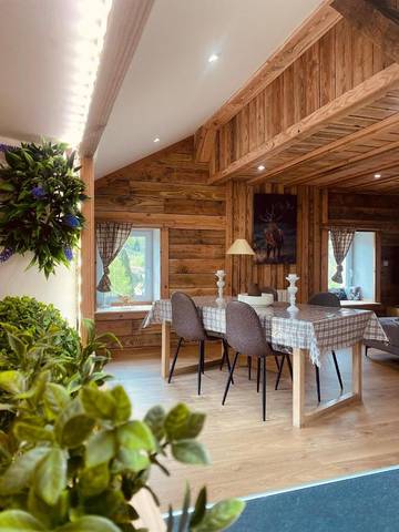 Gîte pour 4 personnes, avec terrasse à Le Ménil