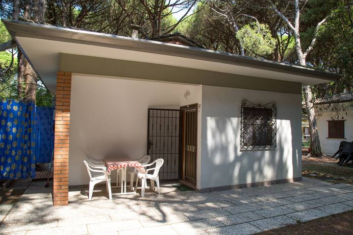 Bungalow fronte pineta a pochi passi dalla spiaggia in Eraclea Mare, Eraclea