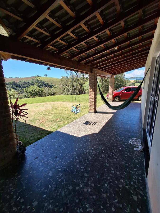 Casas e apartamentos de temporada para 6 pessoas, com jardim e vista em Pinhalzinho