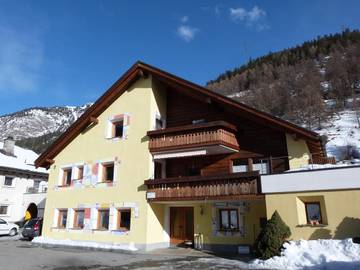 Cottage pour 2 personnes, avec jardin, animaux acceptés à Zernez