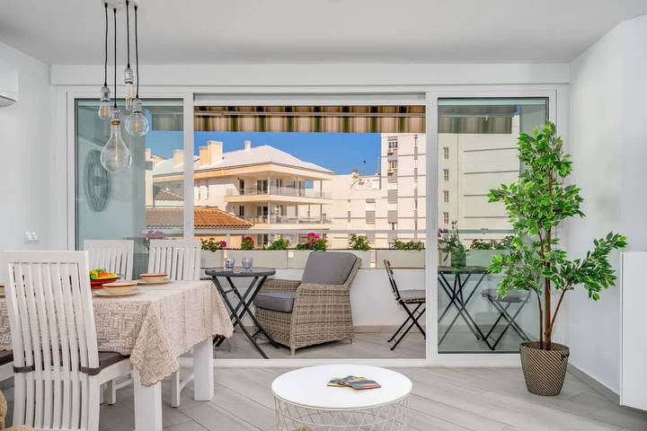 Ferielejlighed for 4 personer, med pool og balkon/terrasse, børnevenlig - 1