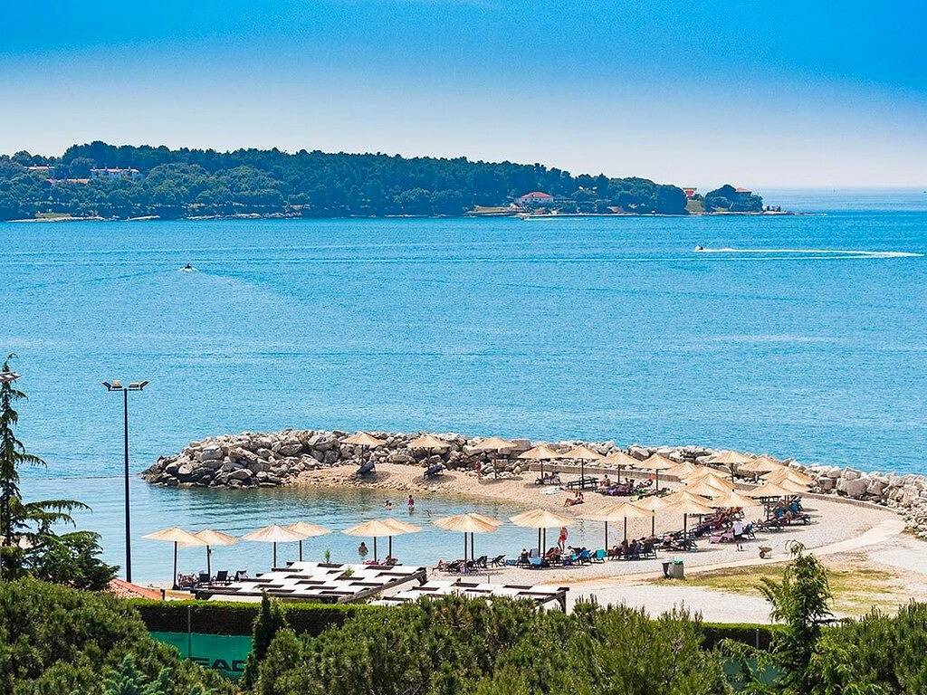 Ganze Wohnung, Apartman s terasom in Novigrad, Umag und Umgebung