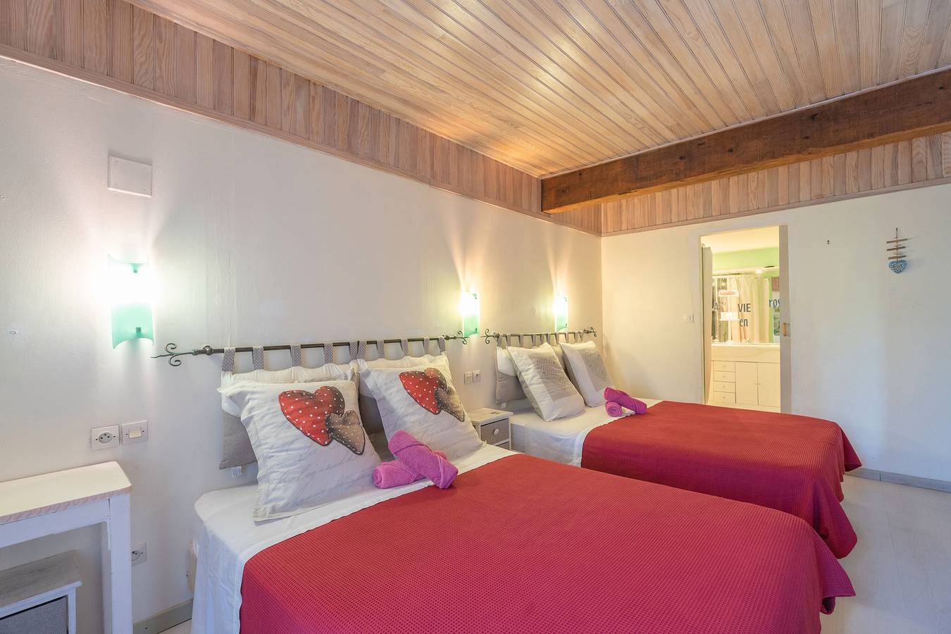 Gästezimmer 'Coup De Cœur' mit geteilter Terrasse, privatem Garten und Wlan in Marennes, Côte de Beauté