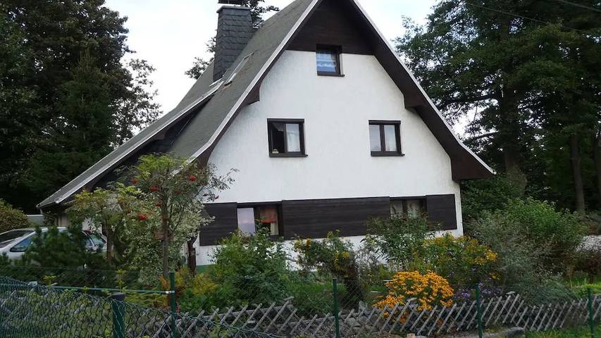 Ferienhaus für 4 Personen, mit Garten in Sehmatal