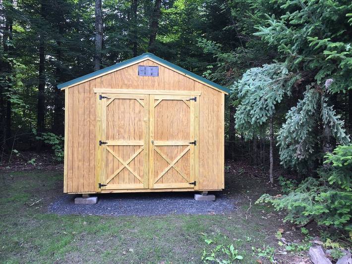 Vacation rental for 8 people, with yard in Burke