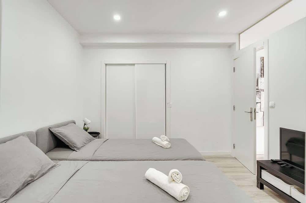 Ganze Wohnung, Sunny Flat w/ Jacuzzi & Balconies by Host Wise in Sesimbra, Halbinsel von Setúbal