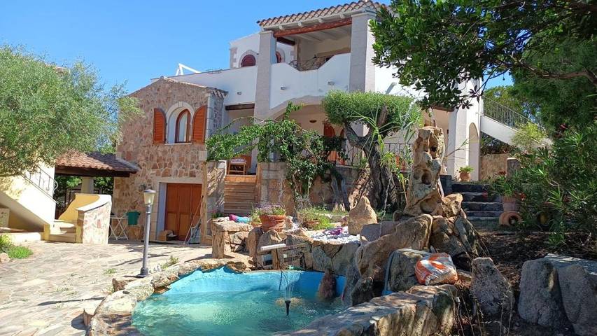 Chambre d’hôte pour 2 personnes, avec Balcon et Terrasse ainsi que Jardin et Vue à Capo Coda Cavallo