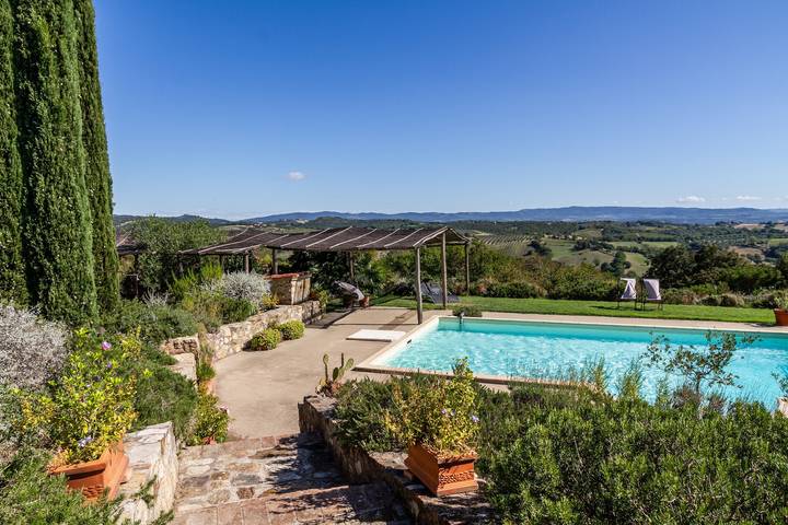 Agriturismo "Gli Archi" con piscina, Wi-Fi e giardino in Civitella Paganico, Provincia di Grosseto