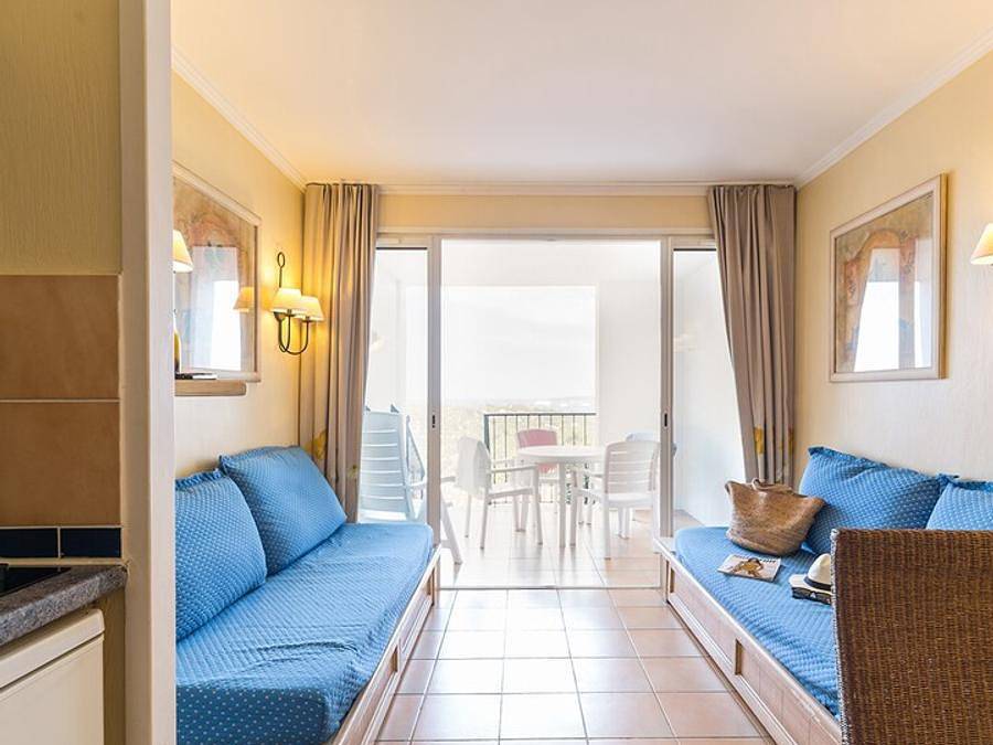 Pierre & Vacances Résidence Les Restanques du Golfe de Saint-Tropez - Wohnung 4 personen - - 1 Schlafalkoven - Terrasse oder Balkon in Grimaud, Mittelmeerküste (Frankreich)