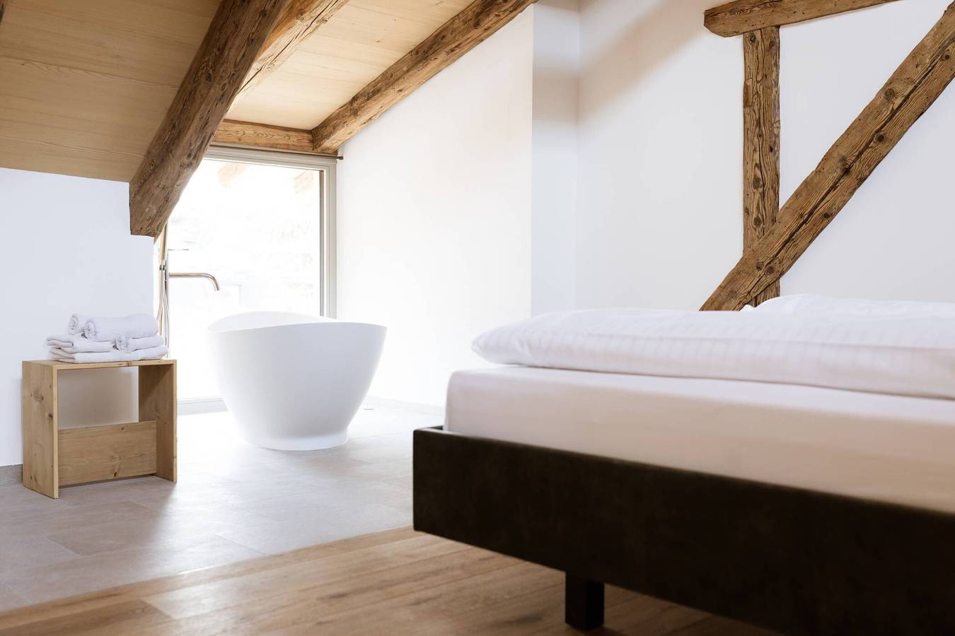 Estudio entero, Apartamento 'Ansitz Layshof 1254' con vistas a la montaña, jardín compartido y Wi-Fi in Merano, Alpes de Sarntal