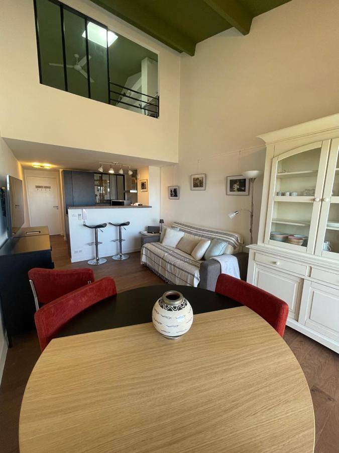 Gîte pour 4 personnes, avec vue et balcon dans Gare D Antibes - 3