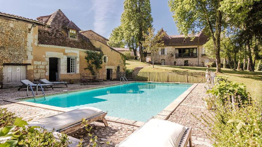 Appartement de vacances pour 21 personnes, avec jardin et piscine, animaux acceptés - 1
