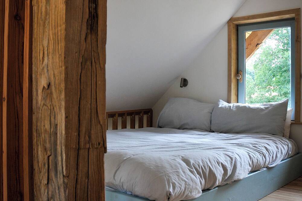 Charming 1-bedroom cottage in Saint-Vaury in Saint-Vaury, Région de Guéret