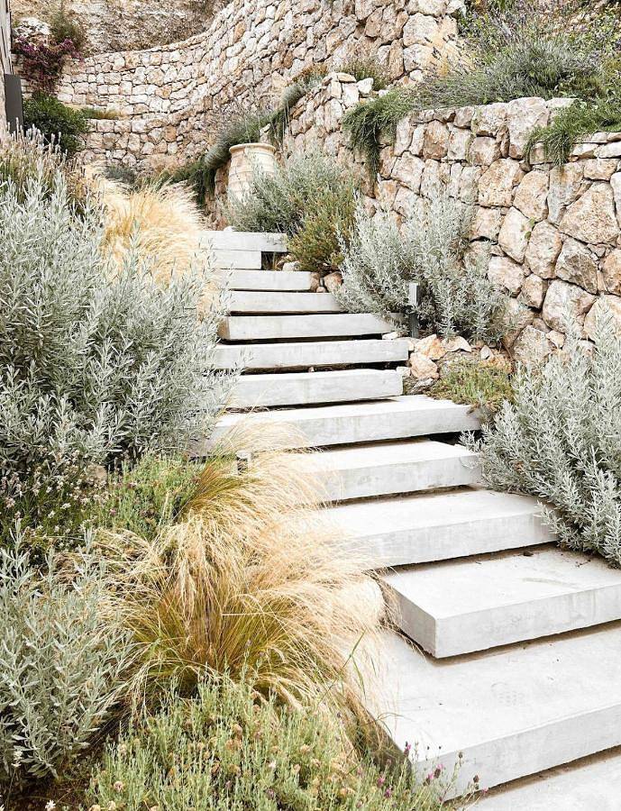 Villa pour 8 personnes, avec vue ainsi que piscine et jardin, animaux acceptés à Saint-Paul-de-Vence - 4